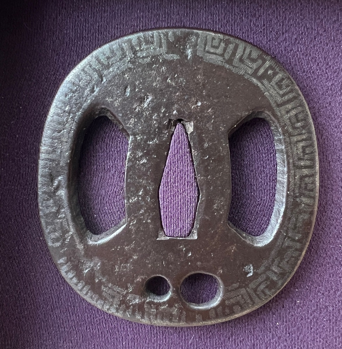 鍔見せて左右扇面透銀象嵌鐔無銘甚五Jingo tsuba