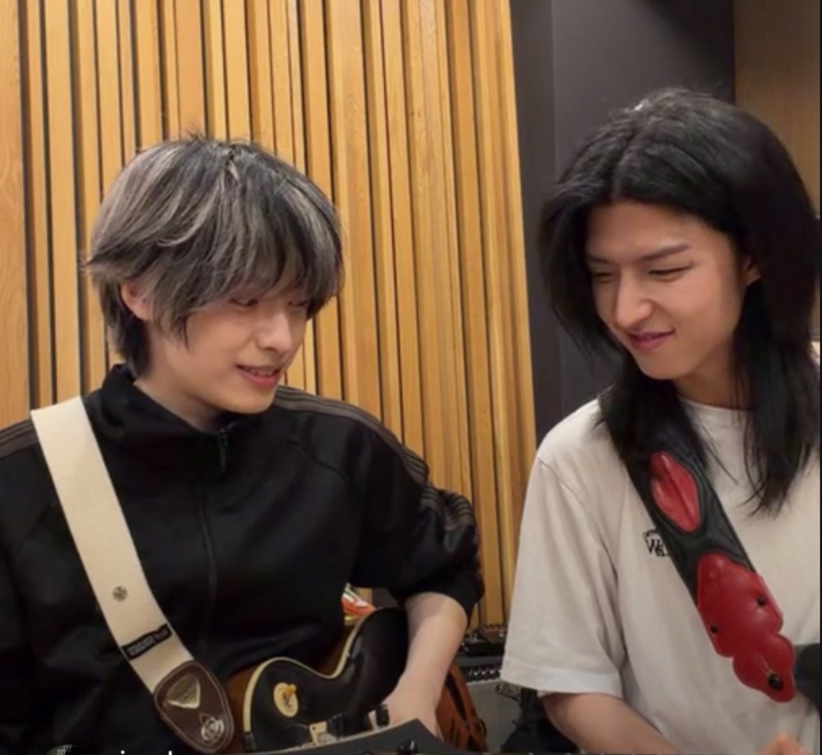 nana ★🎸 tweet media