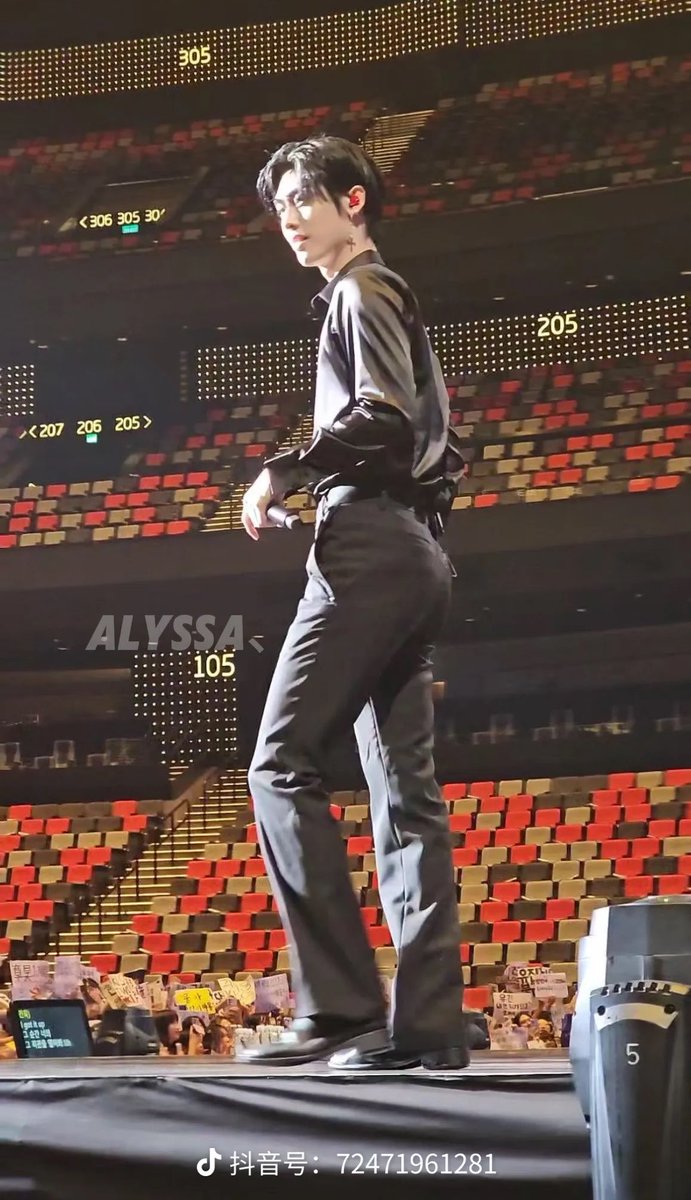 ttalgiily's tweet photo. well, that's why everyone wants him pregnant. https://t.co/q20sBQwaOq