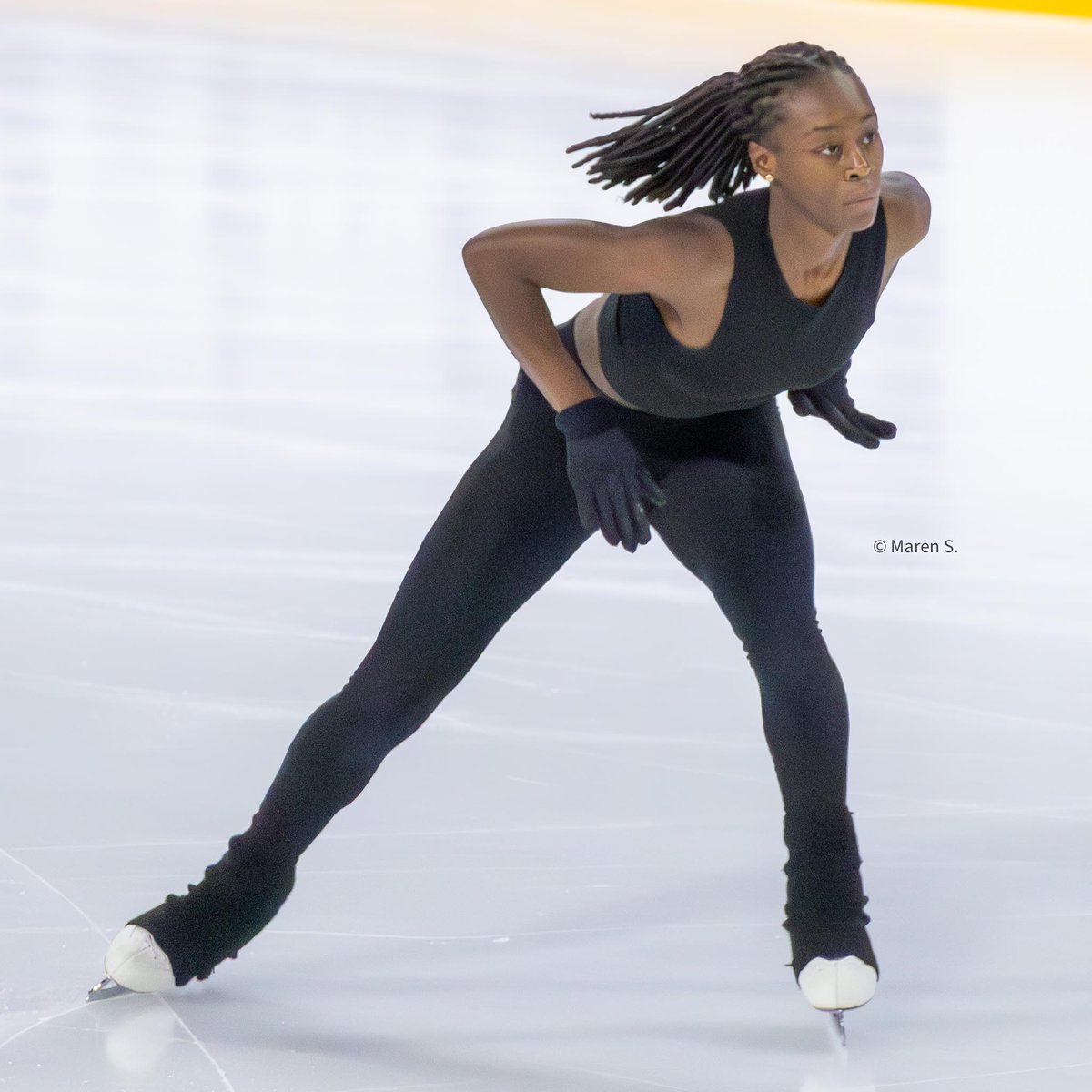demtuppesseine's tweet photo. Grand Prix de France 2025 - Friday women SP practice - Clémence Mayindu 🇫🇷 #FigureSkating #GPFigure #GPFRA #GPdF #ClémenceMayindu https://t.co/jsLolxJPdz