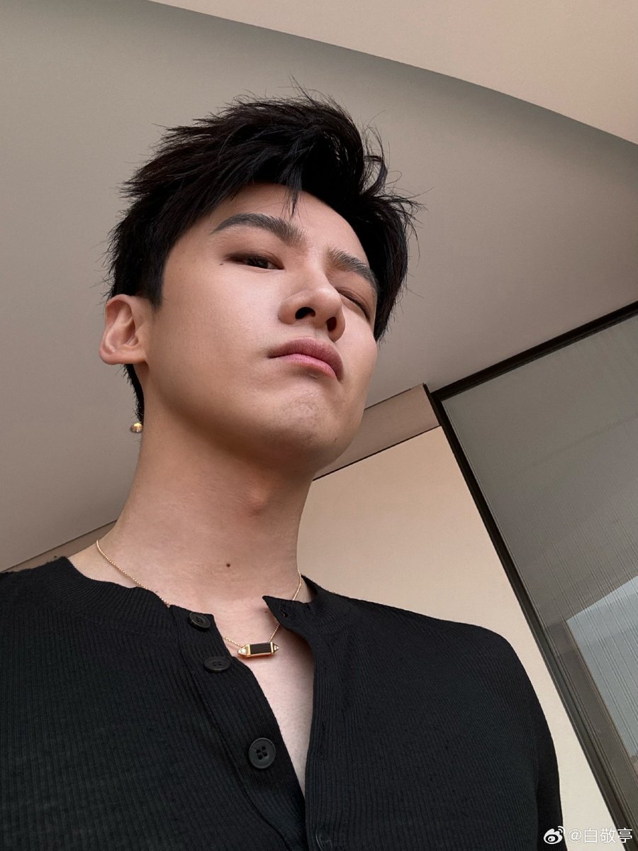 hourly bai jingting tweet media