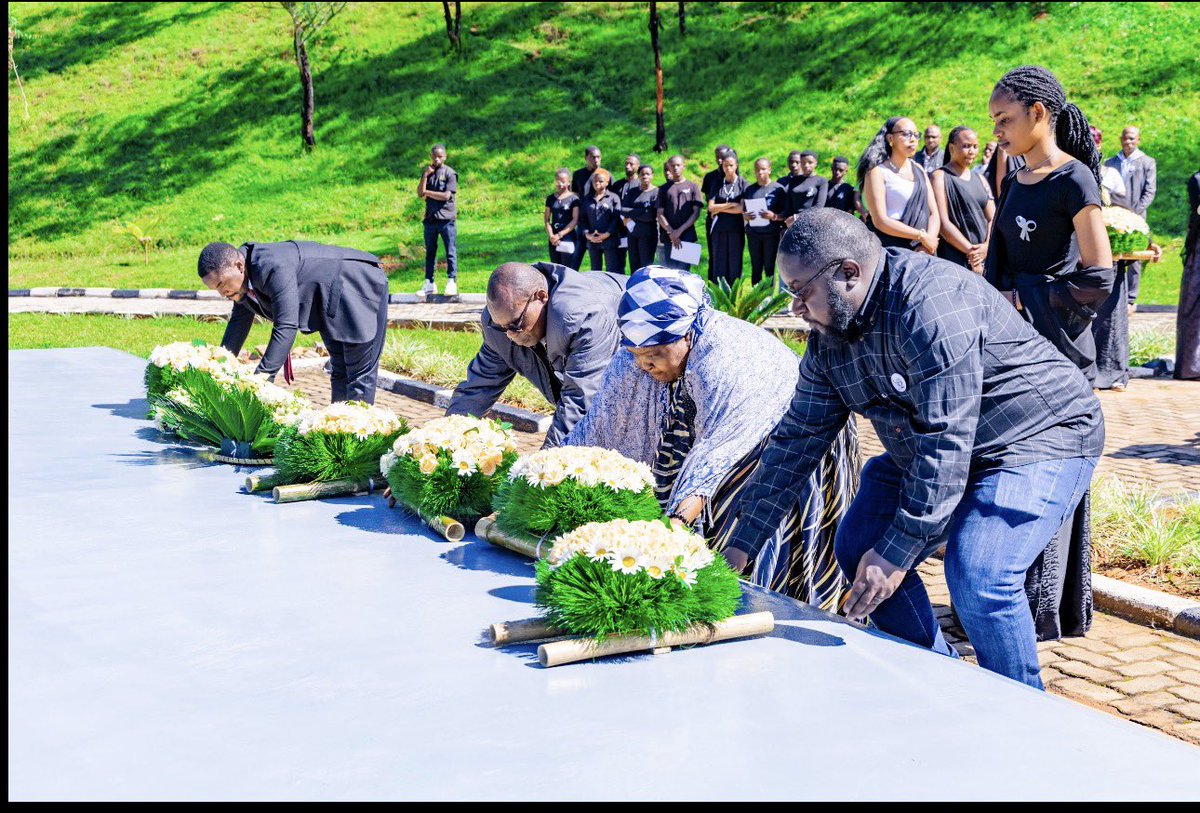 IckJournalism's tweet photo. Ku wa Gatanu, tariki 8 Gicurasi 2026, Ishuri rikuru Gatolika rya Kabgayi (ICK) ryifatanyije n’Abanyarwanda n’isi yose mu Kwibuka ku nshuro ya 32 Jenoside yakorewe Abatutsi mu 1994.

Soma inkuru irambuye hano : https://t.co/wfIIEiYaRz https://t.co/isRciqyXin