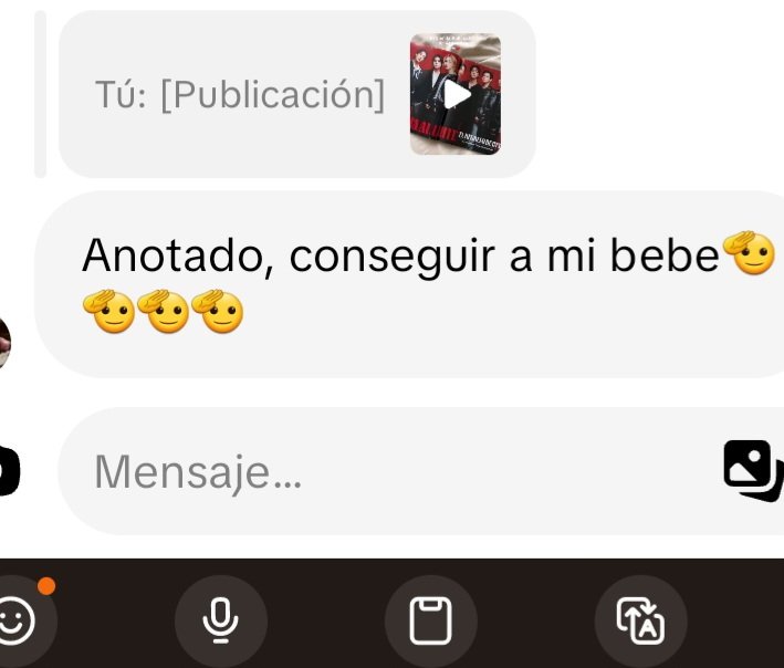 yoonxmg's tweet photo. Ayer le mande a mi novio que quería la revista y hoy fuimos temprano a buscar en diferentes puestos de diario hasta que me lo consiguió, lo amo tanto 🥹💘 https://t.co/rxnKDZyB12