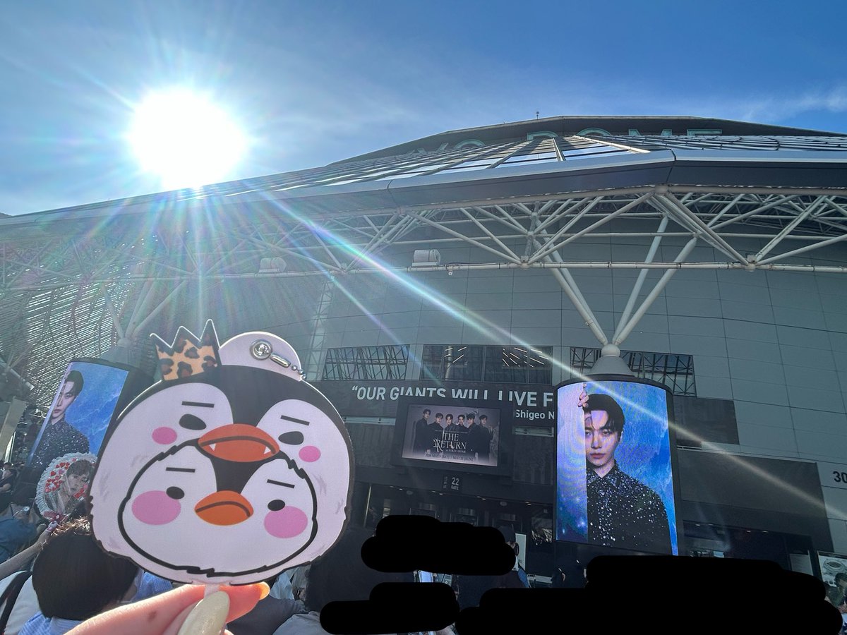 JH____m's tweet photo. この後ミニうちわ買って無事自引きしました、、、😭💛 https://t.co/2iVfyPhp9y