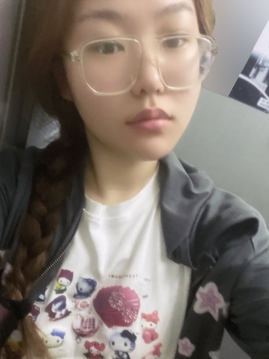 빽보 tweet media
