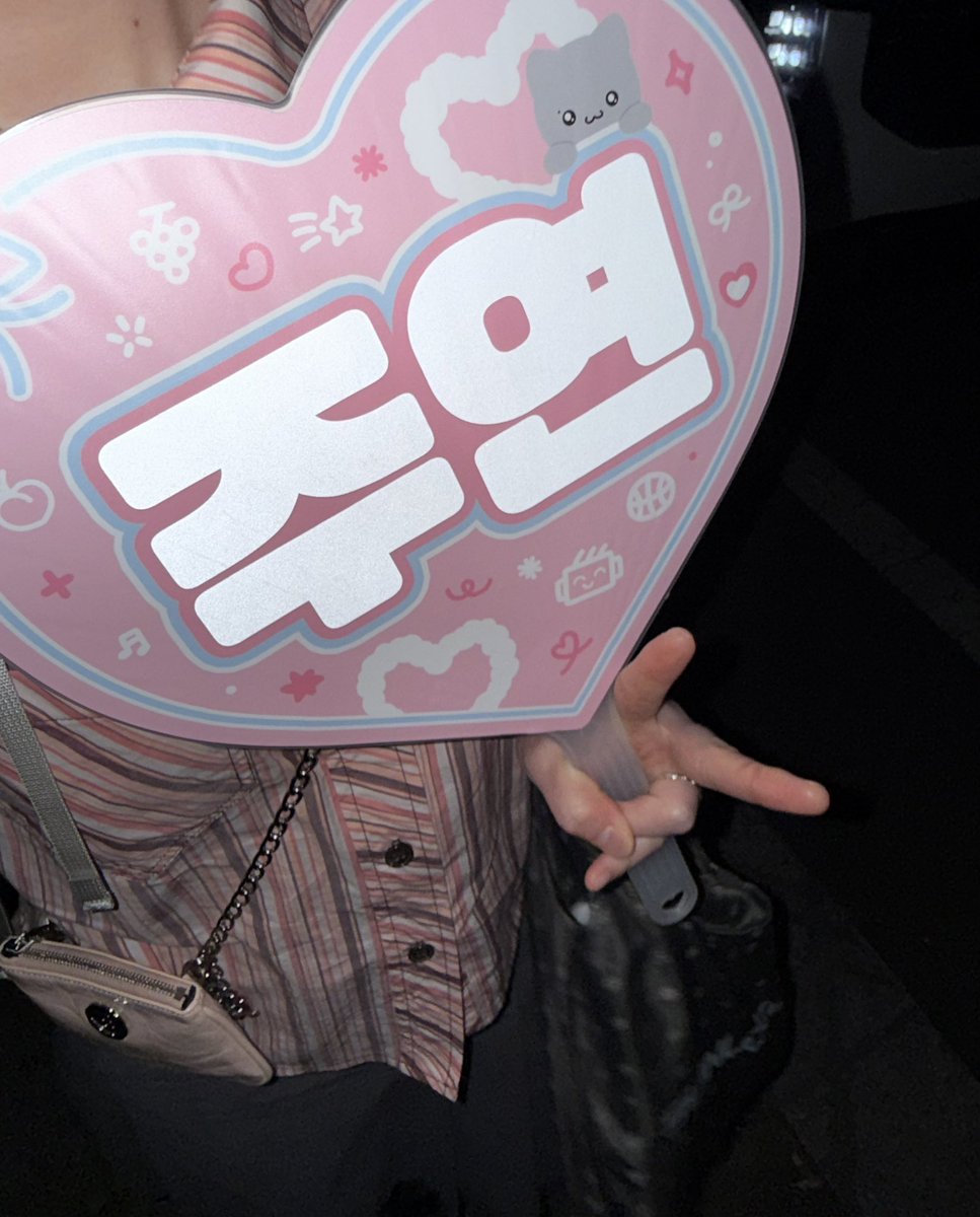 𝙛𝙪𝙡𝙡｡ ｡ tweet media