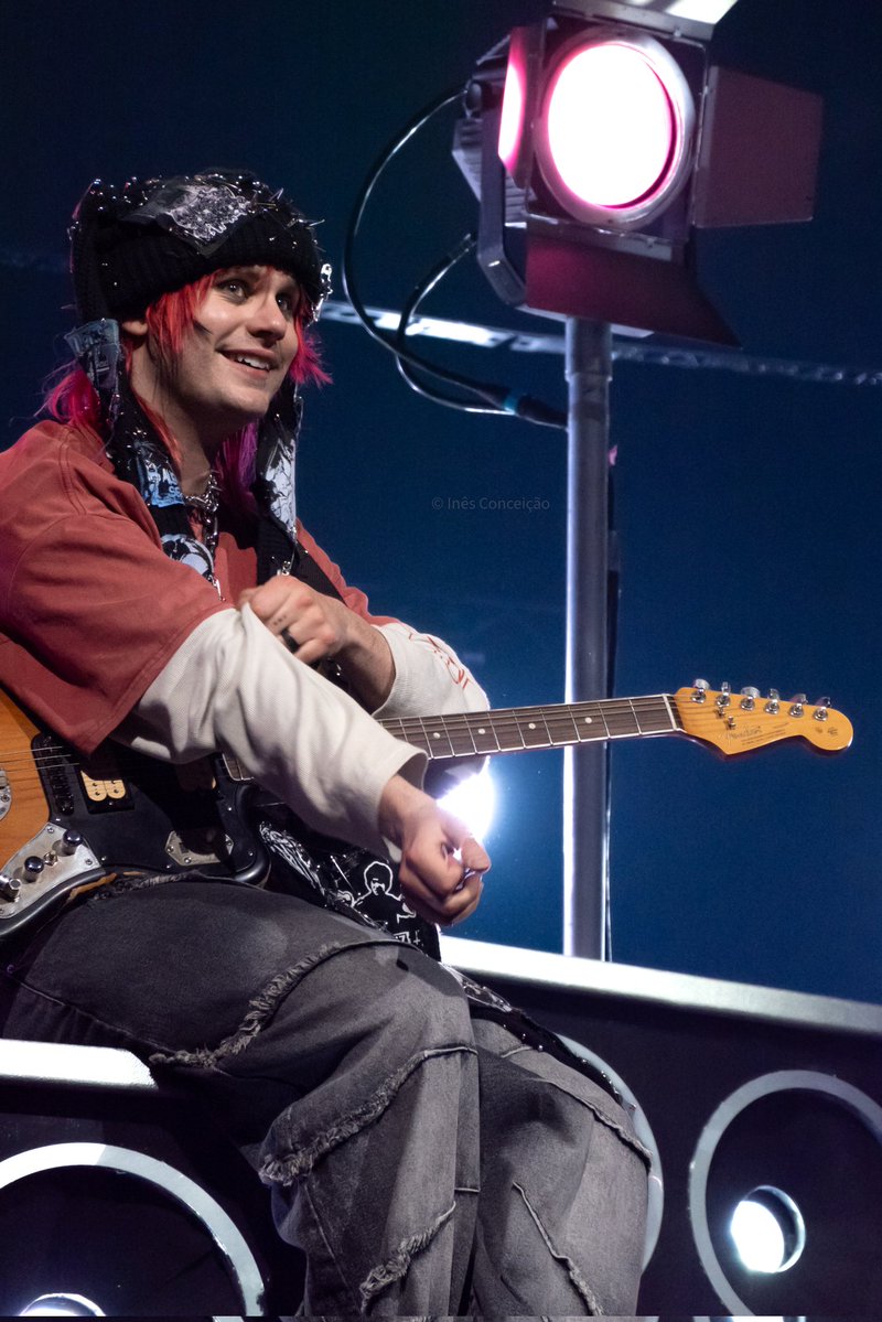 I was going to gatekeep, but Michael girls like me deserve to see Michael happy. So let me bless your feed. 🫶