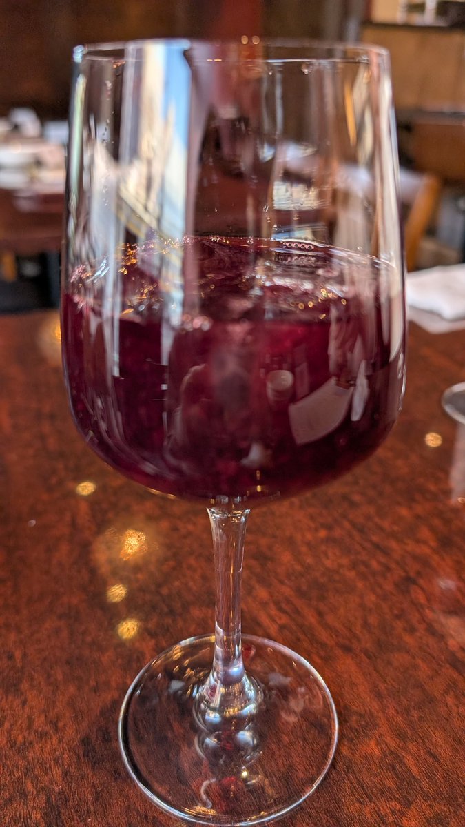 ys115's tweet photo. 15時から飲み会開始。三軒ハシゴしたのなんて何年ぶりだろう。 https://t.co/vFUhAvsY6t