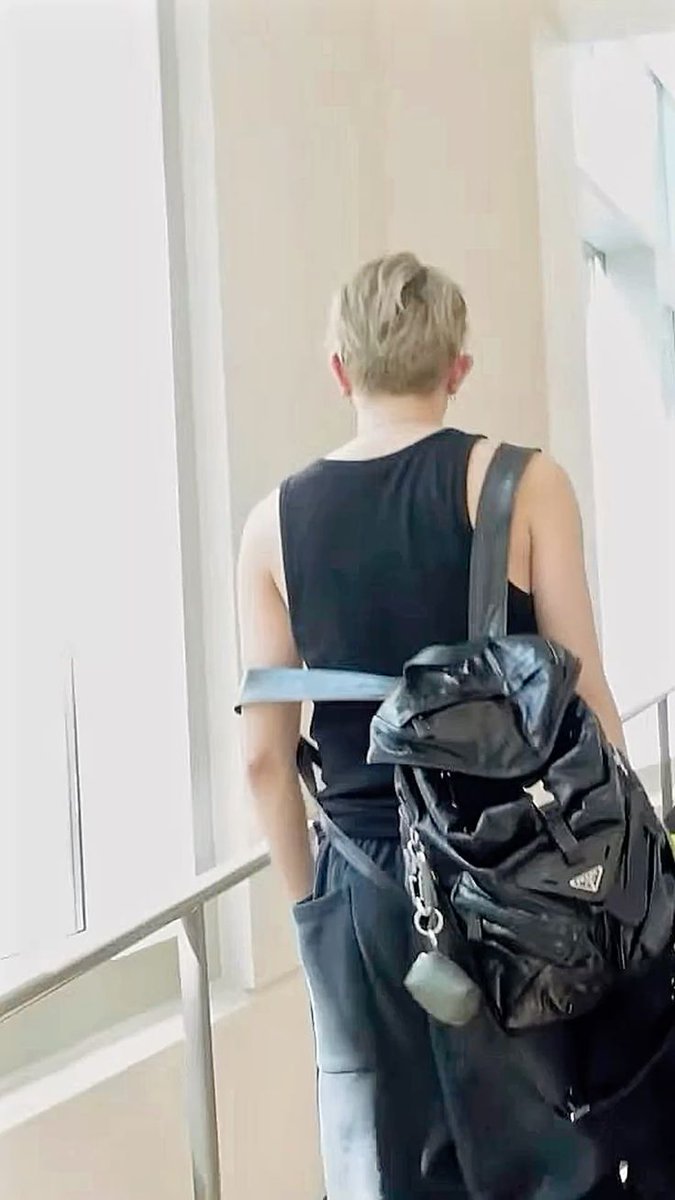 cuddlyheeseung's tweet photo. HEESEUNG'S BACK 🔥 https://t.co/tC8MJtVx3W