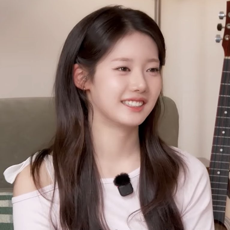코리 tweet media