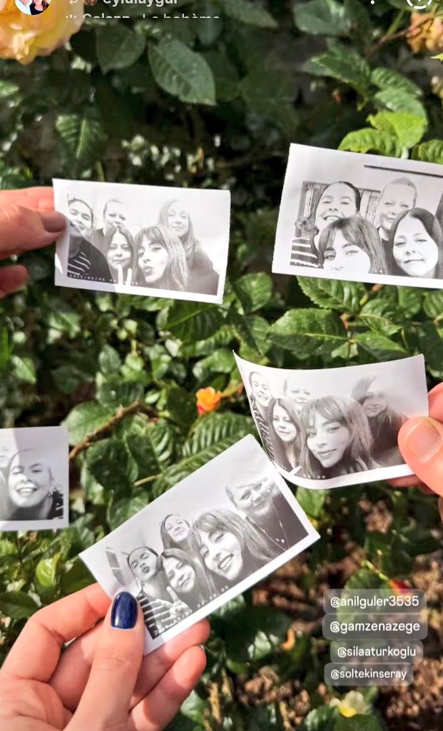 nenomohssen's tweet photo. Sila in izmir with her family and freinds and the birthday of  her mother  is this month also 😍😍😍😍😍
@silaturkogluu
#SılaTürkoğlu https://t.co/oz7cziac2m