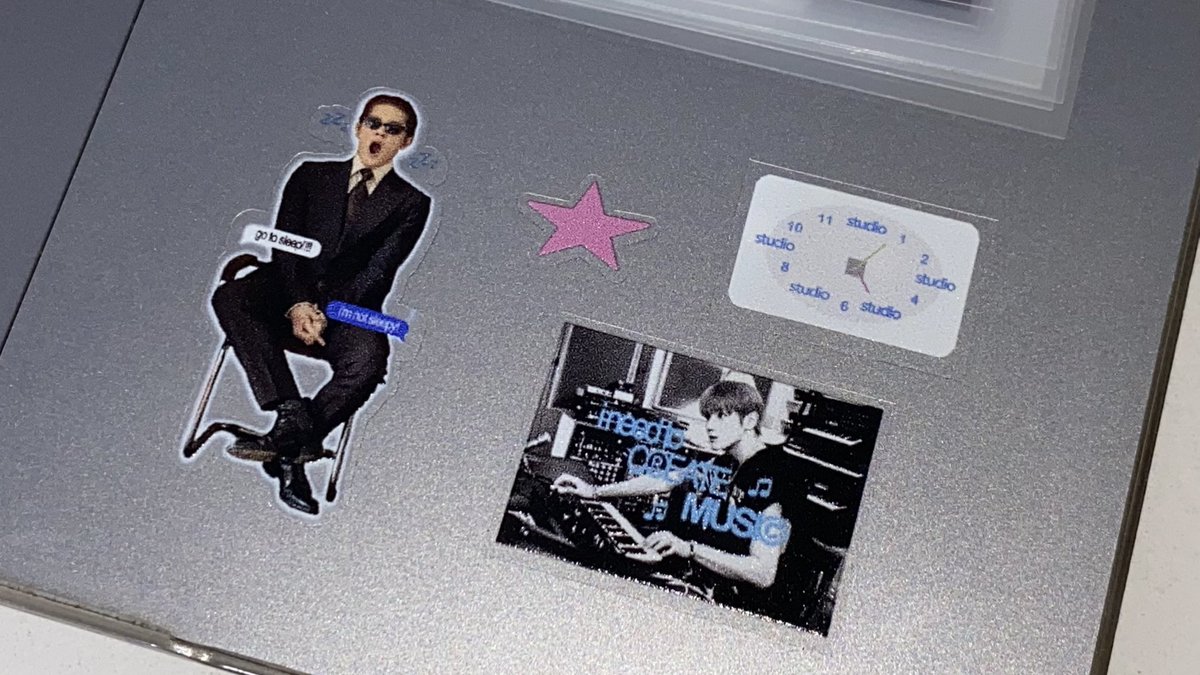 prettywoses's tweet photo. 𝗟𝗢𝗖𝗞𝗘𝗗: 𝗜𝗗𝗘𝗡𝗧𝗜𝗧𝗬
…metal clip case // fragments 💬⭐️ https://t.co/riH8xkjb3j