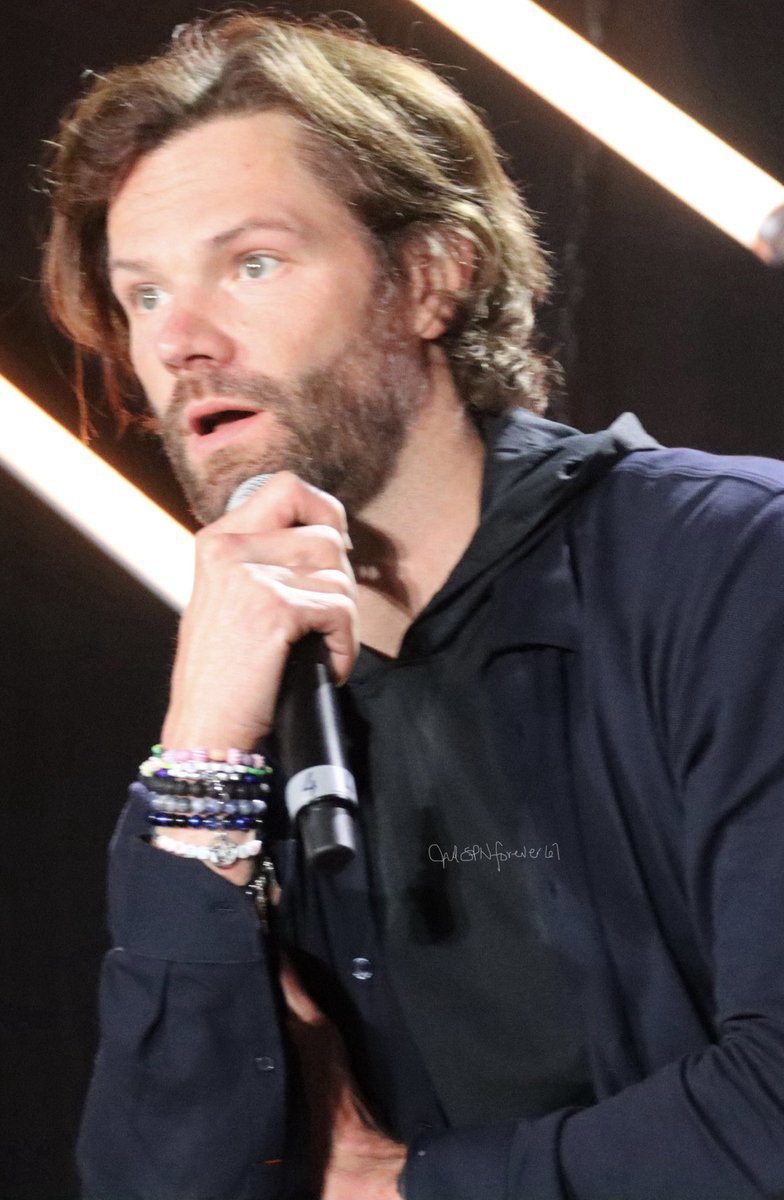 JulSPNForever67's tweet photo. Jared Padalecki, Rome
💛he’s such a light 
#JIB16 #JaredPadalecki #SPNFamily https://t.co/W4CFTIVrvw