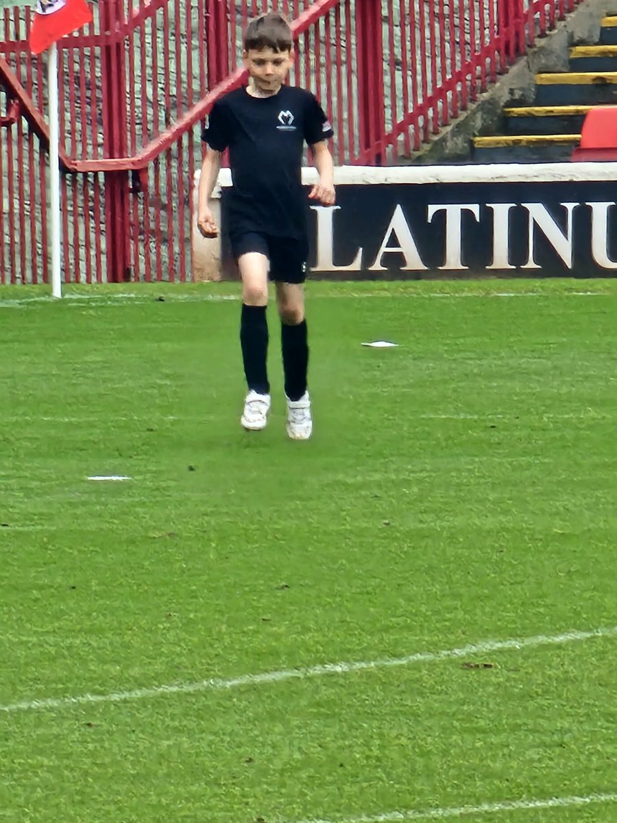 KayShapcott's tweet photo. 'Play like a pro' tournament at oakwell with his football place. Leo was excited to play on bfc pitch. He got 1 goal. His team came the runners up (4th) but he had fun @MrsBrockJLPS @MrsVarleyJLPS @parker_gil20606 @JosephLockePE @JosephLockePS @MissDransfield @asstheads_jlps https://t.co/D2b6MpaHrT