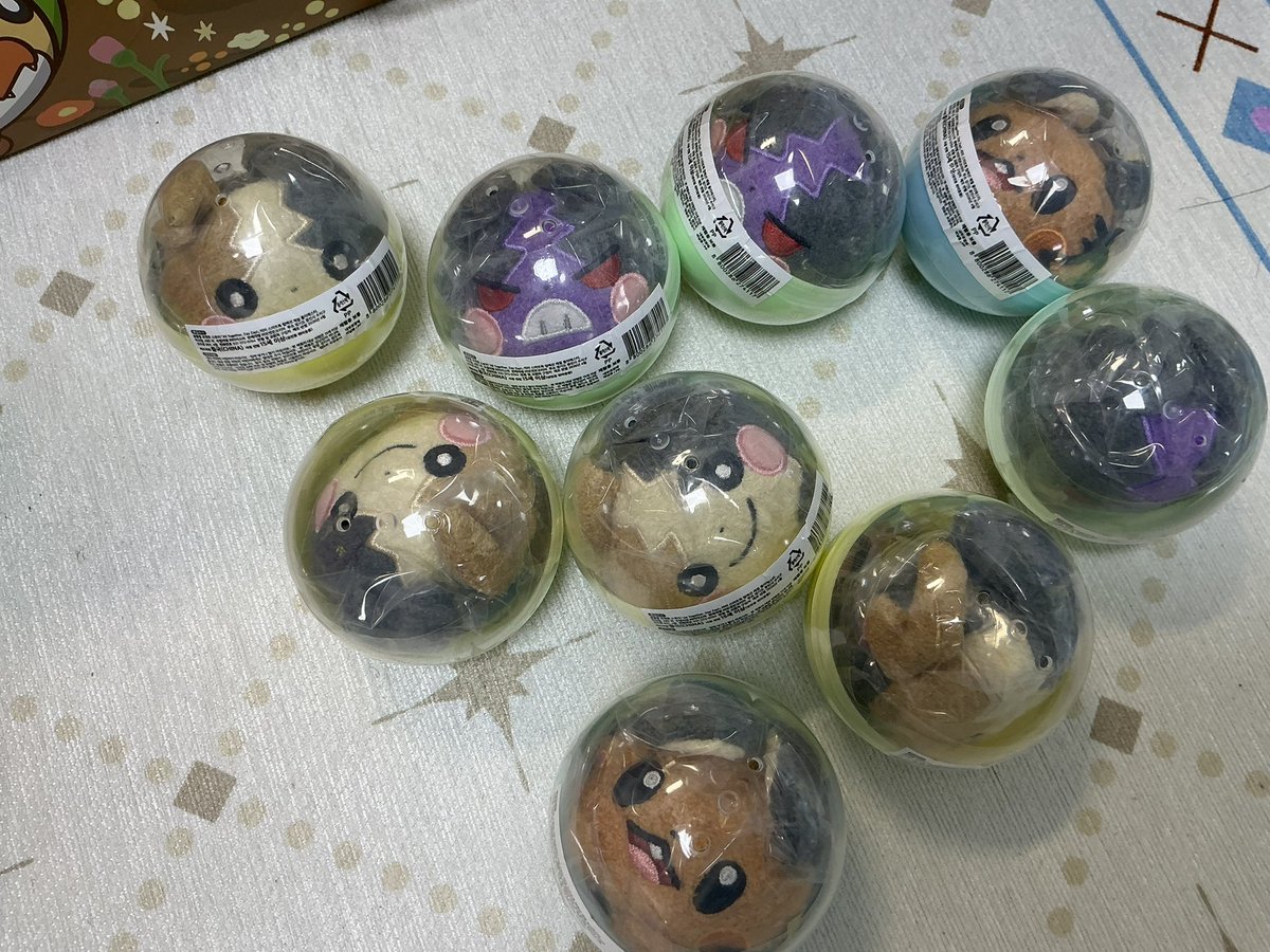 6lueming's tweet photo. #포켓몬장터 #포켓몬_장터 
메타몽 놀이터 미러 그립톡 (배부른 모르페코 4개 / 배고픈 모르페코 3개 / 데덴네 2개)
찰싹 자석 마스코트 (피카츄 1개/ 토게데마루 1개)
헤어핀 마스코트 (피카츄 1개/라이츄 1개/ 데덴네 2개) 
포레스트 러버 마그넷 (데굴레오 2개/잠만보 1개/ 뚜벅쵸 1개)

원가 양도 https://t.co/N9GxQ3F9Ye