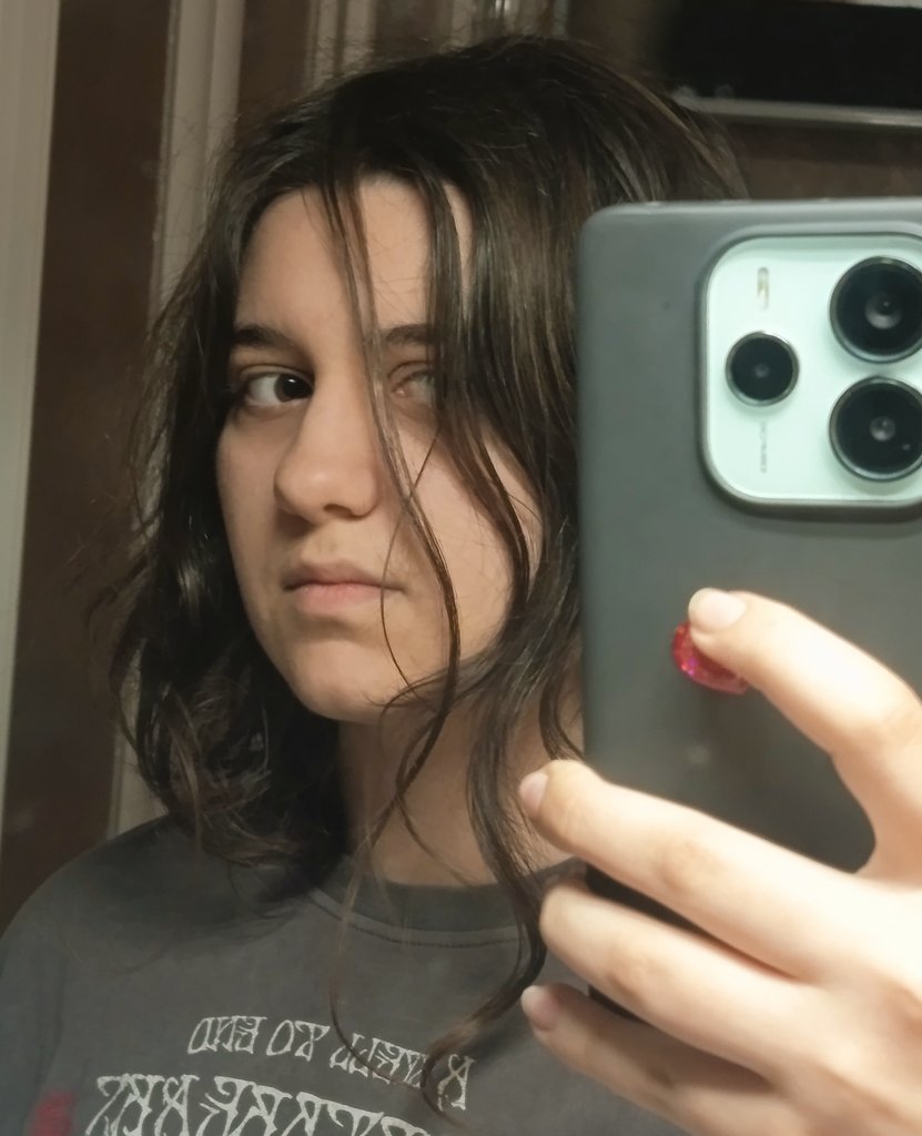 RyuKØ✮♥️🧡🤍🩷💜 Colette you brave af tweet media