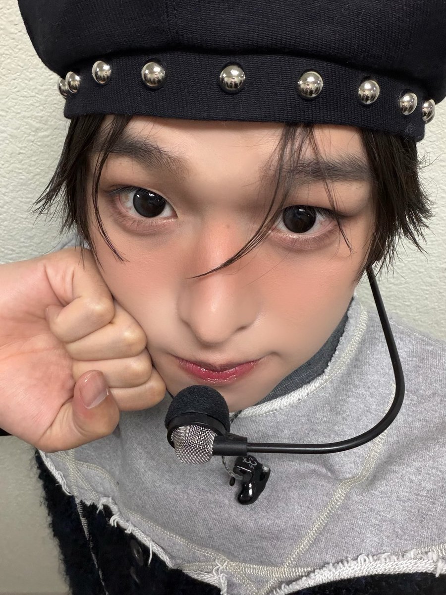 dream_nnct's tweet photo. 우리만의 포즈?우리만의 포즈?우리만의 포즈?우리만의 포즈?우리만의 포즈?우리만의 포즈?

이게 포카로 나왔으면 몇억으로 나왔을까 https://t.co/136Jo1g1Nw