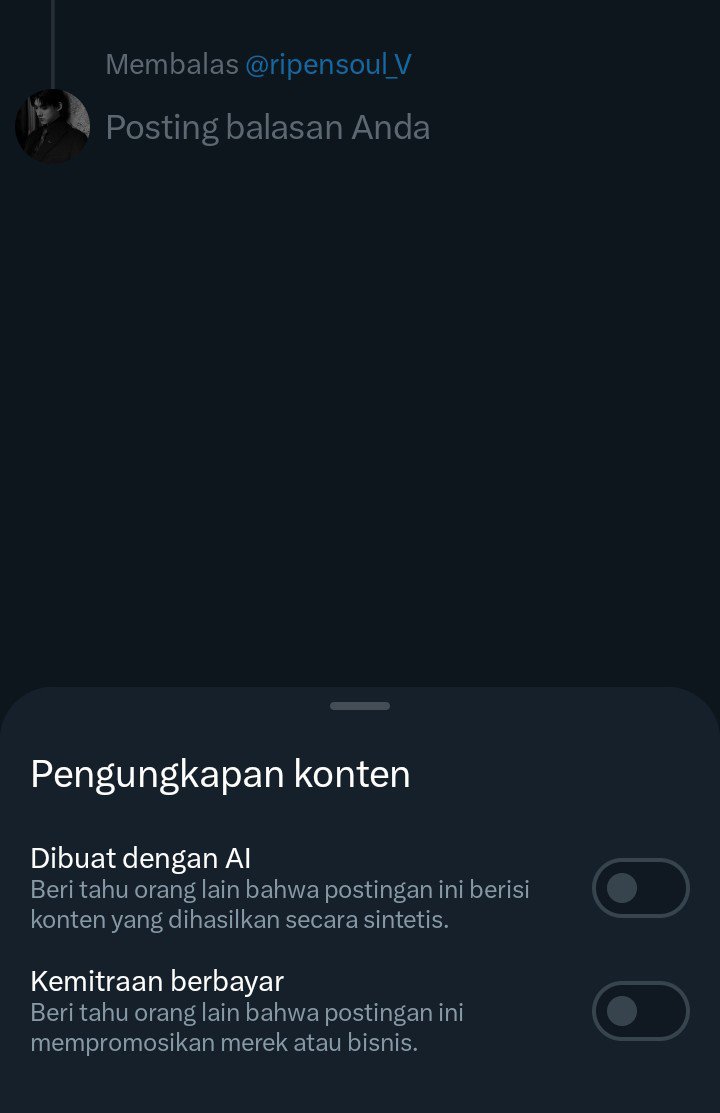 ripensoul_V's tweet photo. w/n :

Baru update dan menemukan fitur ini. Noh, lu pada yang bergantung sama gen AI mending lu labelin kontennya pake fitur ini. Ini etika paling bare minimum yang bisa lu lakukan buat konten bikinan mesin itu. https://t.co/6DkR4WfrS7