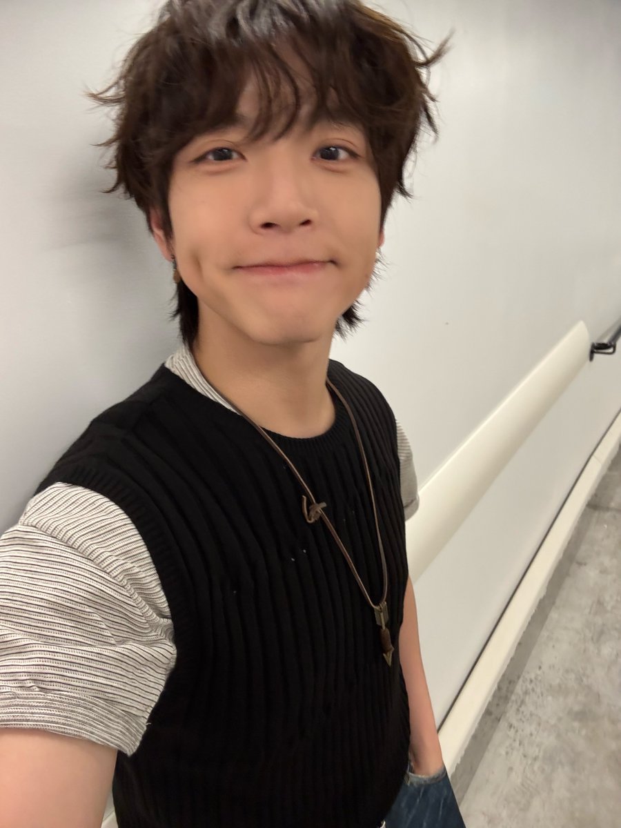 NFlyingofficial's tweet photo. 마카오 <우.사.합> So HAPPY!!!!!

#NFlying #엔플라잉 #김재현 #KimJaeHyun https://t.co/25R871PTf3