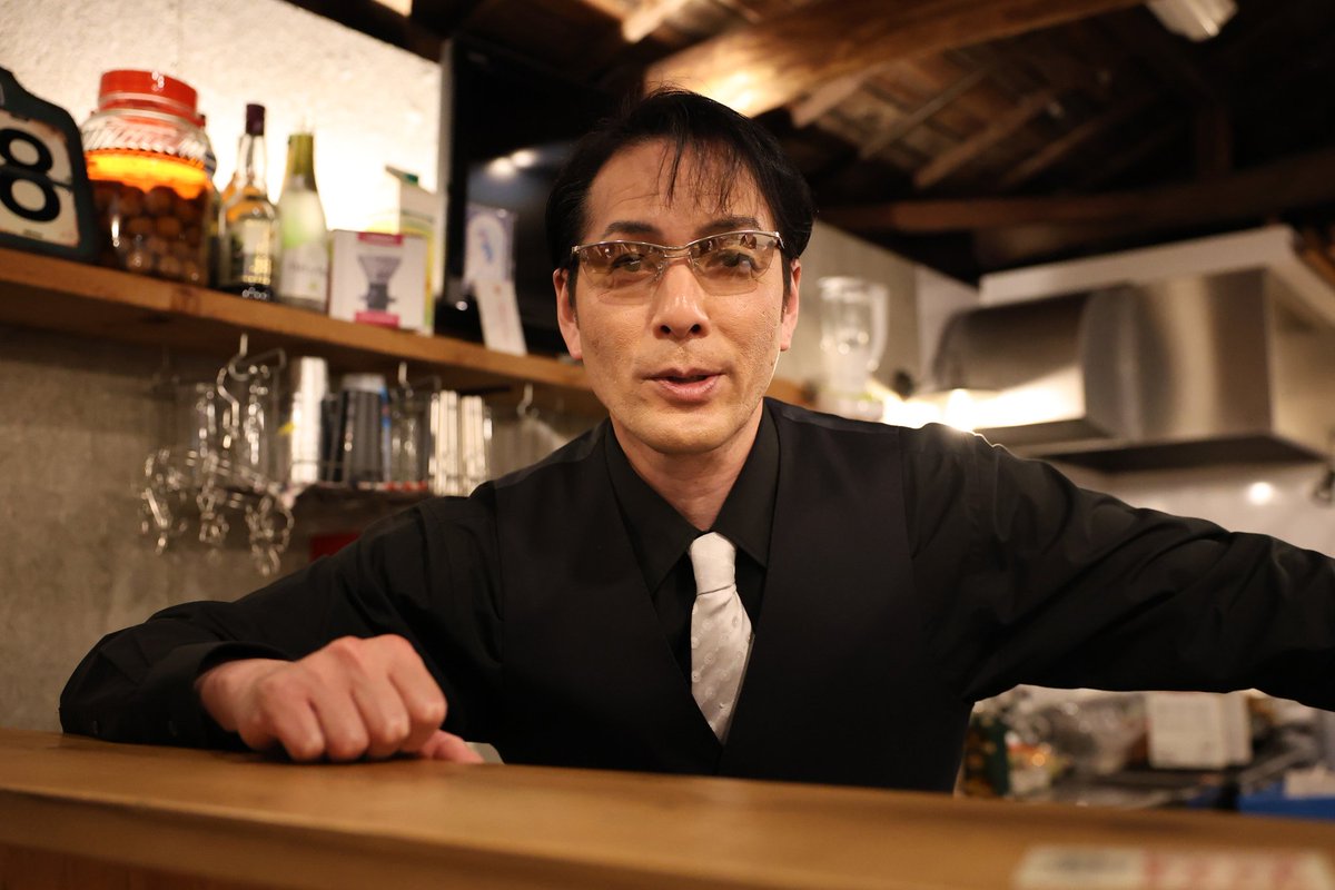 nishigrowingup's tweet photo. しばらく振りです！
今月はなかなかバタバタし���まして、ツイキャスをする日程も決めれない状況ですが、近いうちにやれるようにします(笑)。
で、本業としての公開できる直近の出演機会です。
絶賛ご予約受付中！
https://t.co/0DIjK26xtP　
是非観に来てやってください♪
※写真は先日のイベントより https://t.co/GUgrKqAFB7