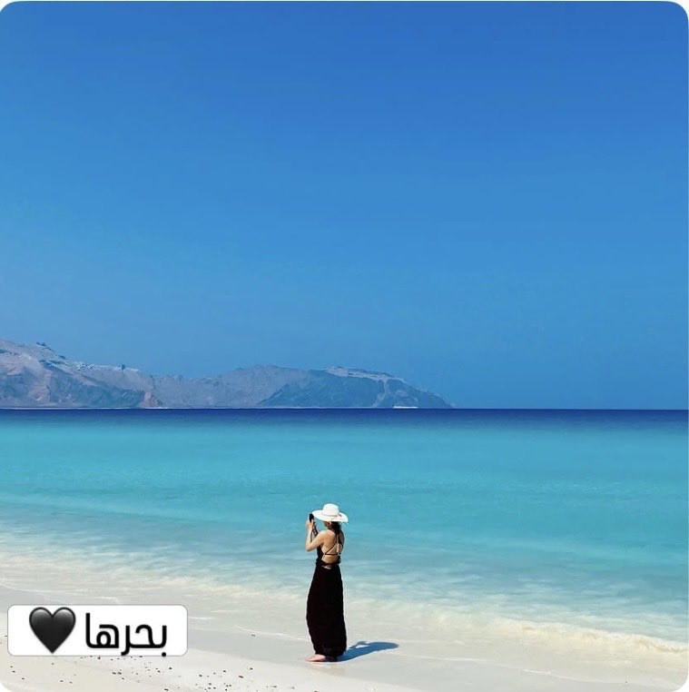 afnanTurker's tweet photo. عشرون لقطة ليست كافية لاختزال الشعور ولا ما أدهش عيني وروحي في هناك 🖤
 
#سقطرى التي فيها من كل شيء أجمله والتي خرجت منها إنسانة أخرى 🖤 

عندما رحب بي ضابط في مطار سقطرى قائلاً: البلد بلدك، لم أفهم مقصده بالتحديد لكن بعد عودتي من سقطرى شكرت الله على أن هذا البلد بـلـدي 🖤

وشكراً @toursocotra  على رحلة العمر التي سأخوضها مراراً وتكراراً معكم عند عودة الموسم السياحي في الجزيرة 🖤

#socotra #yemen #اليمن