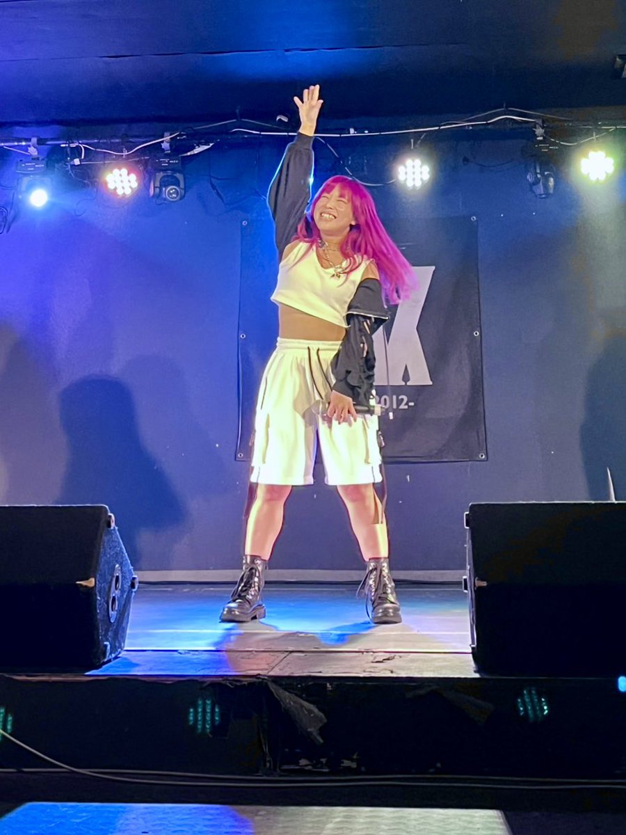 歌ボロボロだったけど
ライブすると
生きてるって感じするんだよね

もっとライブしたい