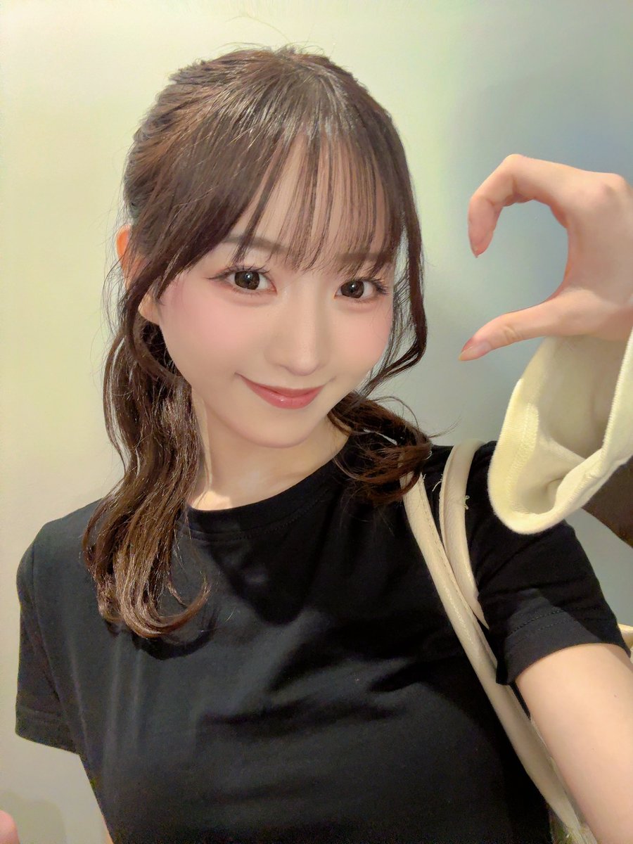 沖玲萌（α＋） tweet media