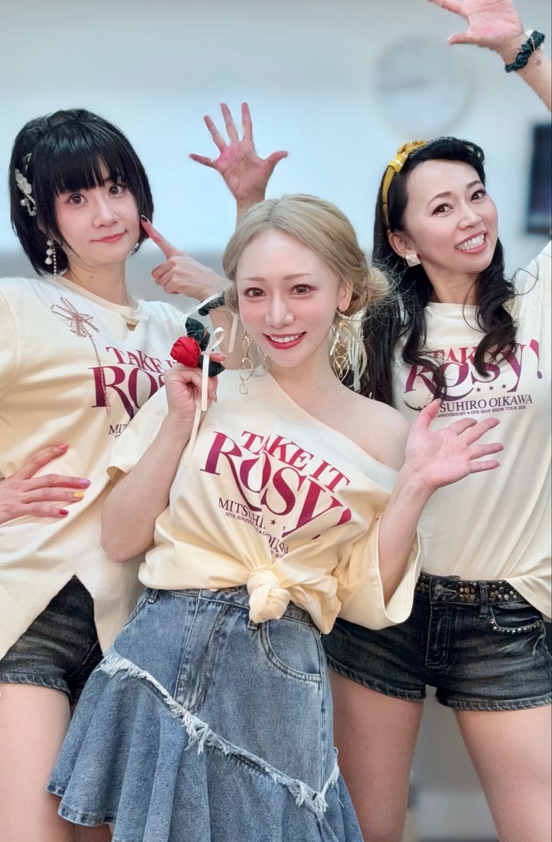 及川光博ワンマンショーツアー2026
🌹『TAKE IT ROSY！』🌹
八王子ありがとうございました！！✨

そして本日、わてくしやっとの初日でした💃
とてもとても楽しく、最後は色んな想いと共に感動が押し寄せてきて.. 本当に素敵な夜でした🤍🤍🤍

#及川光博 #ミッチー
#LOVEBITES #Asami