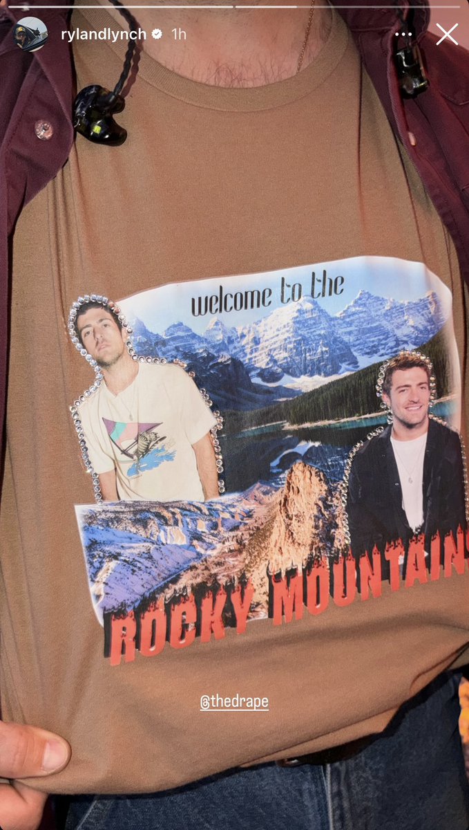 wh0resos's tweet photo. Did not think this shirt would see the light of day but I guess tde did get the tshirt I threw on stage at the Pomona show like 4 years ago. This is truly amazing https://t.co/PWsr5xh0Mv