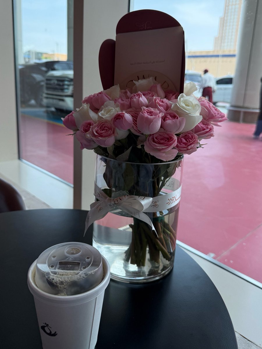 novv78's tweet photo. الورد صاير يحرك مشاعري 💗🥺💗 https://t.co/V8j9nBOBKe
