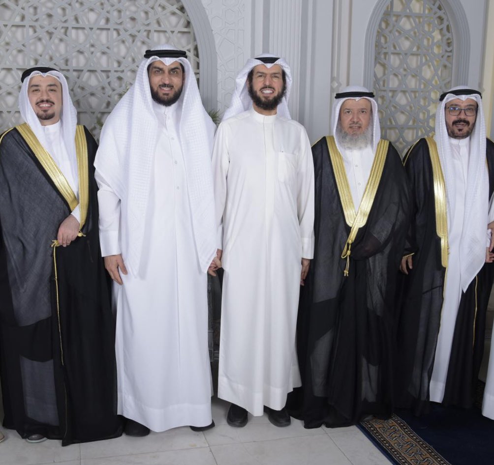 عبدالله محمد الدمخي tweet media