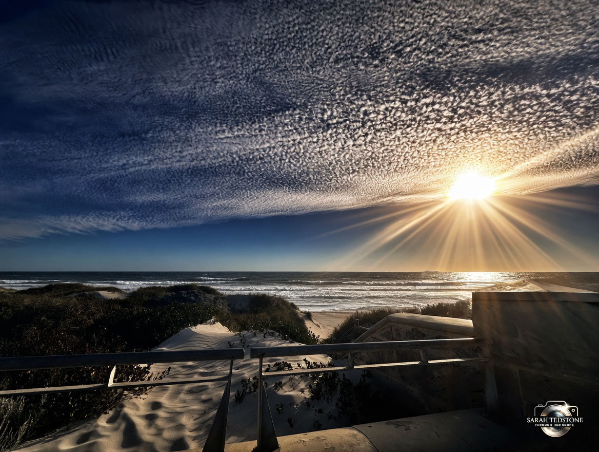 ThroughHerScope's tweet photo. The ocean doesn’t calm down for anyone… it just decides who it lets breathe.

Salt in the air, chaos in the distance, peace right here. 🇦🇺 

#Lancashire #Photography #Nature https://t.co/MWtJgDm9L2