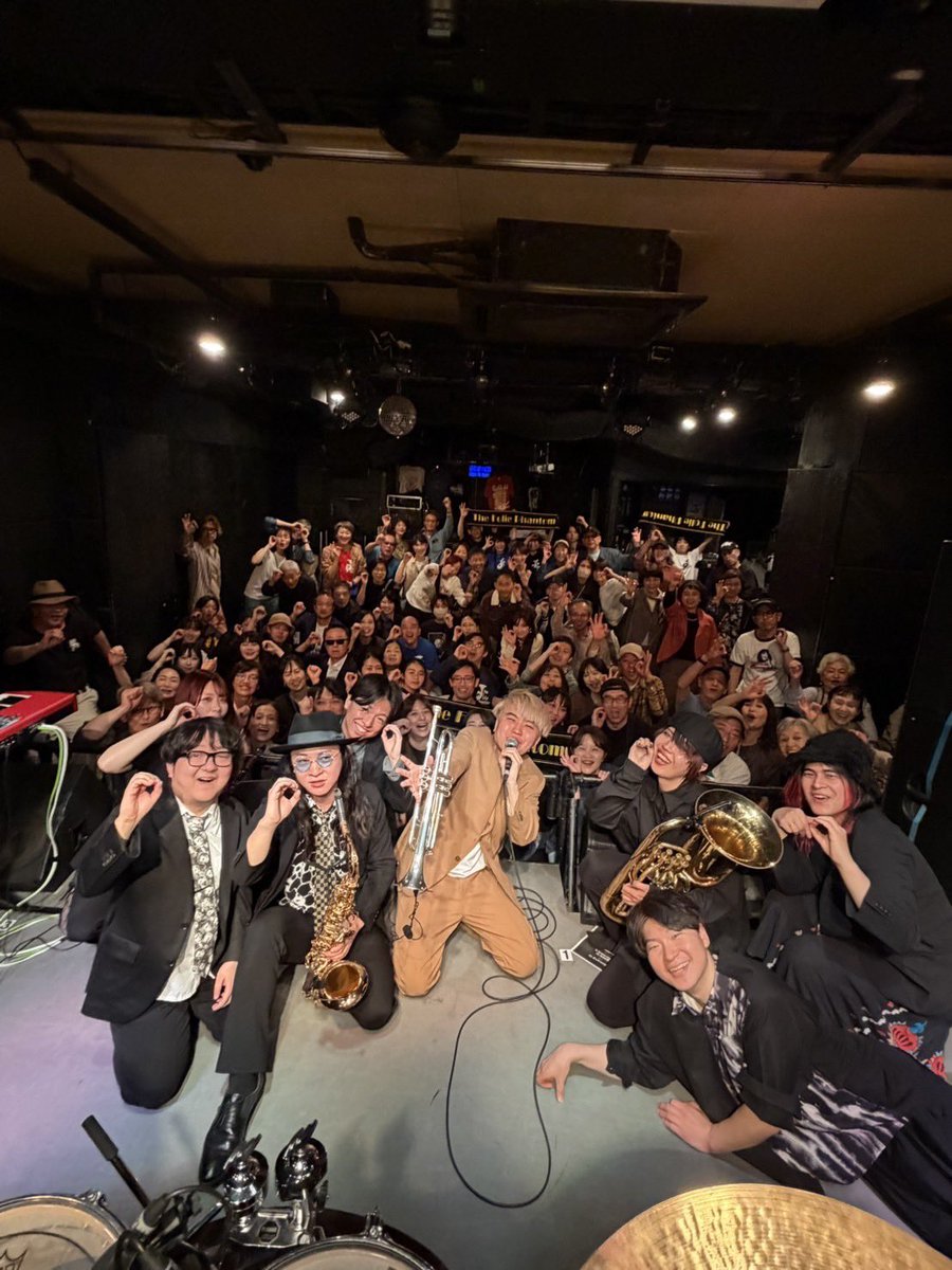 suda_cl's tweet photo. The Folie Phantom Black Magic Tour 2026 in OSAKAありがとうございました！！！

記念すべきツアー開幕！ゲストとして出演させていただきました！
大阪の皆さんにも #TheAkanePhantom 届けることができて嬉しかったです😊

オオサカズのバラエティ溢れたブラスインストもめちゃ素敵でした！✨

明日名古屋行く人楽しんできてねー！🙌
14日東京では再び合流し更に盛り上げにいきます！📣

#TheFoliePhantom