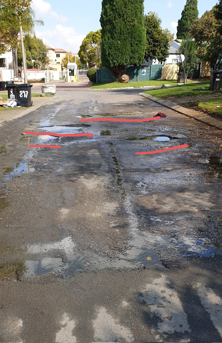 munslowd's tweet photo. @DadaMorero You're right. It's not about theatrics. It's about doing the job everyday. Your @MyJRA has had call reference #5625147 for #weltevredenpark @crumregionc for over 2 months and has done nothing despite a commitment to escalate. Is this what you call service delivery? https://t.co/ts1Vka0drA