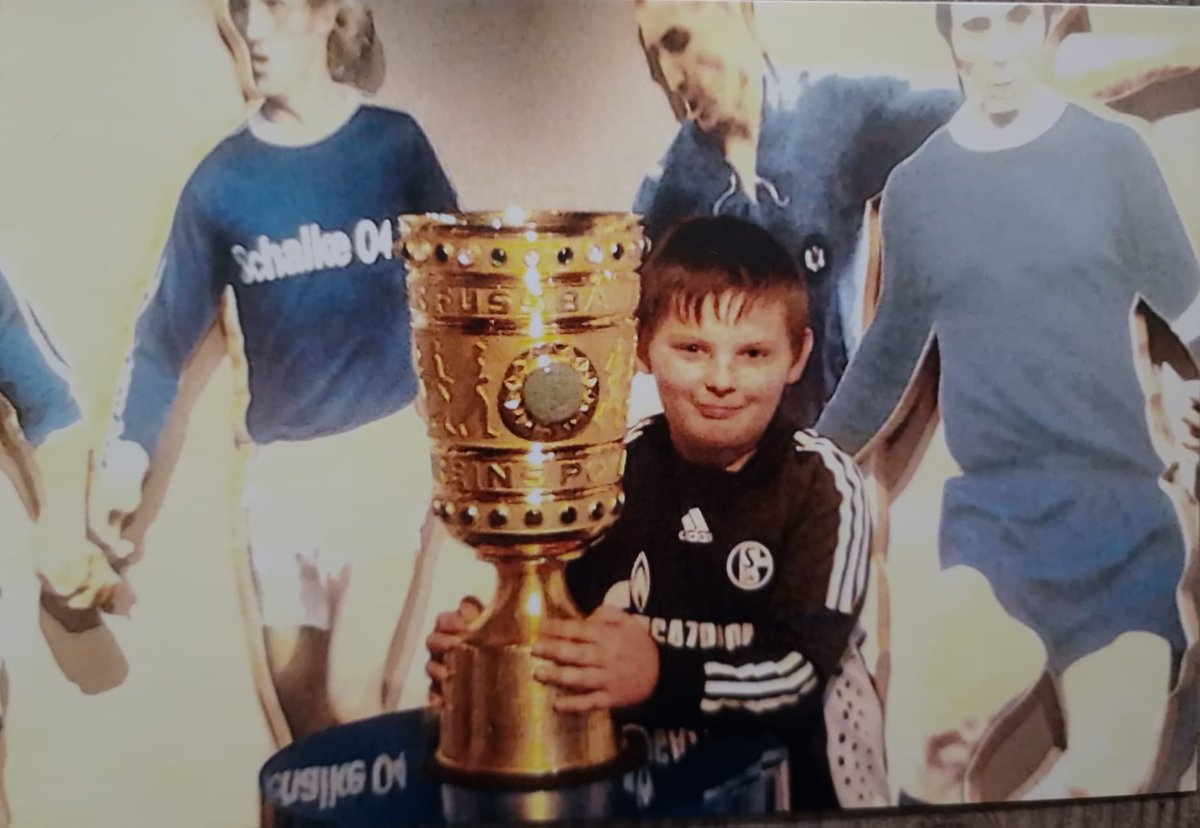 dervisitor's tweet photo. Endlich 2. Liga Pokal ... ab in die erste https://t.co/fKyDF9HaBa