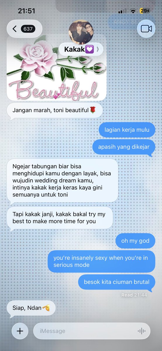 liettlestar's tweet photo. kembali lagi bersama toni beautiful dan kakak pacar yang gaptek https://t.co/f7vRiFlWtv