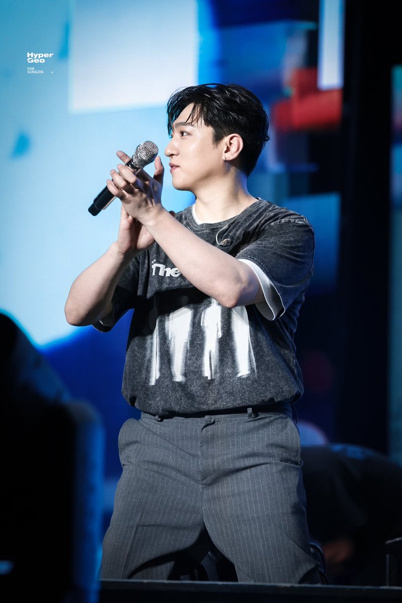260509 The DECADE in MACAU

#DAY6 #데이식스 #성진 #SUNGJIN