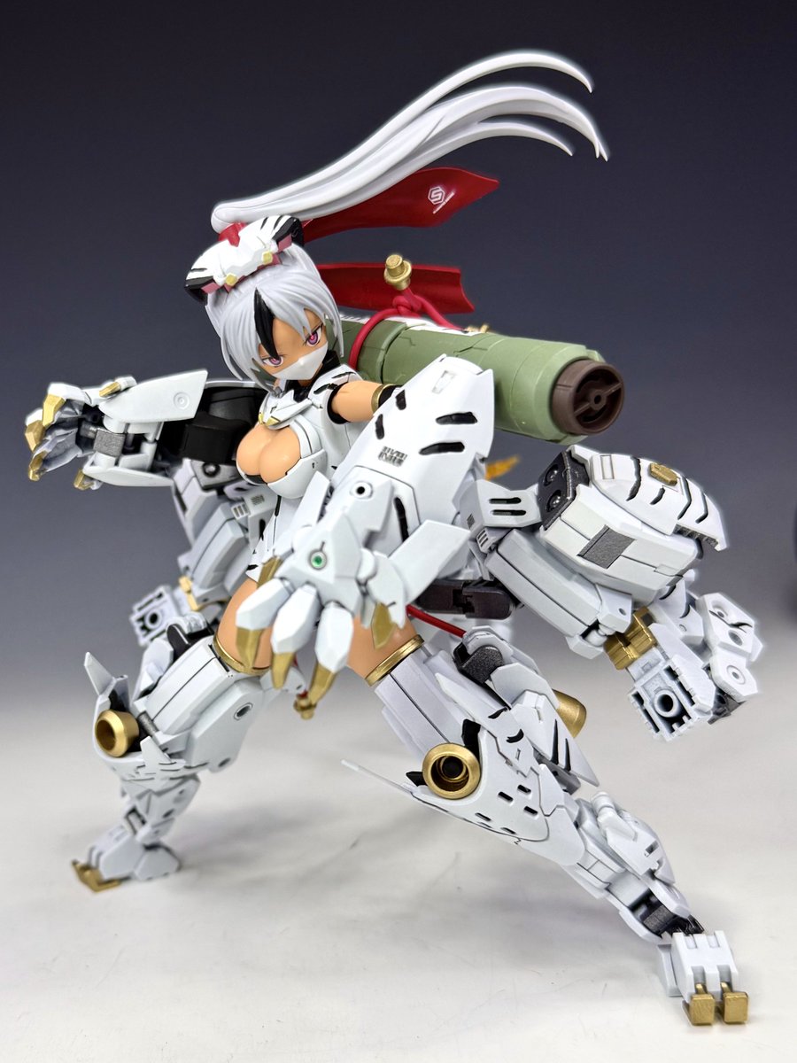 【白(HAKU)】

召喚機獣“白虎”を使役するくノ一。

白虎と合体する事で真の姿“神獣戦姫 白虎”となる。

《口寄せ召喚、出よ我が召喚機獣(しもべ)‼︎
白き衣となりて我に勝利をもたらせ‼︎‼︎》

#戦国30MS第二幕_百鬼繚乱
#30MS朱雀炎翔軍