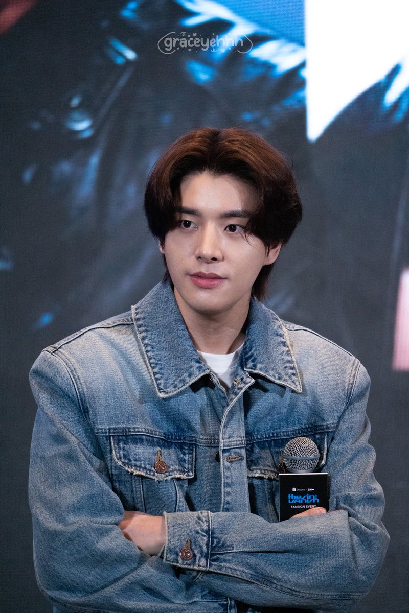 graceyehhh's tweet photo. ต่อไปนี้ผมคือพระเอกตัวจริง🫡
#JAKE #제이크
#ShopeexEnhypen2026 https://t.co/bhz0rlHTiU