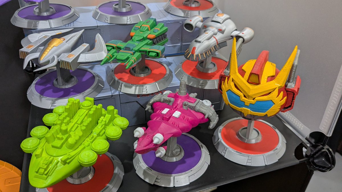 FunbieStudios's tweet photo. Ready the armada of Iconic Ships, weβre about to set off on an epic journey! Spanning the various series, these Rungian miniatures are going to land over at #TFCon in short order! π
.
.
.
#transformers #TFConToronto #TFCon2026 #FunbieGoesToTFCon https://t.co/UOdbL9PlNn