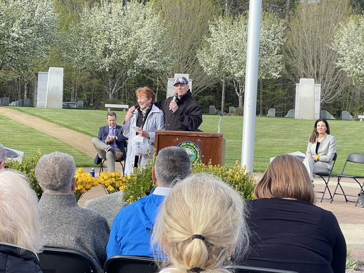 Lily4Liberty's tweet photo. Military Spouse Appreciation Day ceremony was beautiful at NH State Veterans Cemetery.

@KellyAyotte spoke from personal experience as spouse of an Air Force veteran to honor fellow military spouses. 

When someone serves, their family serves too. Let’s support them! https://t.co/6v0lsnrjMN