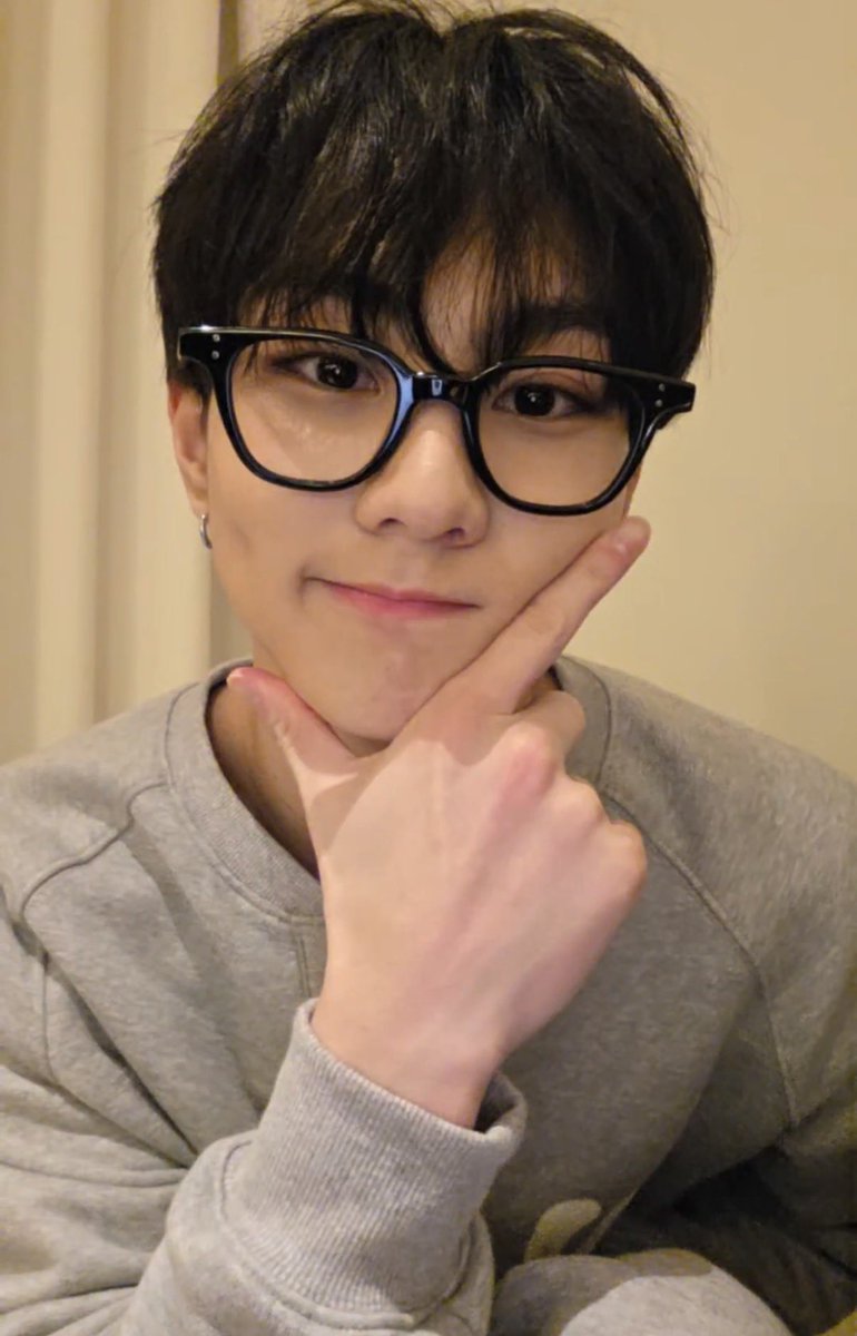 jungwon tweet media
