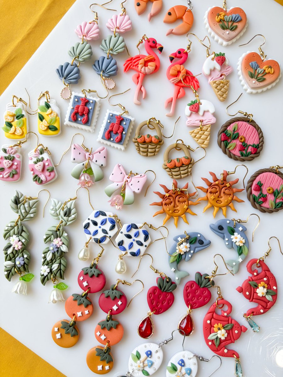 aimee makes earrings • tweet media