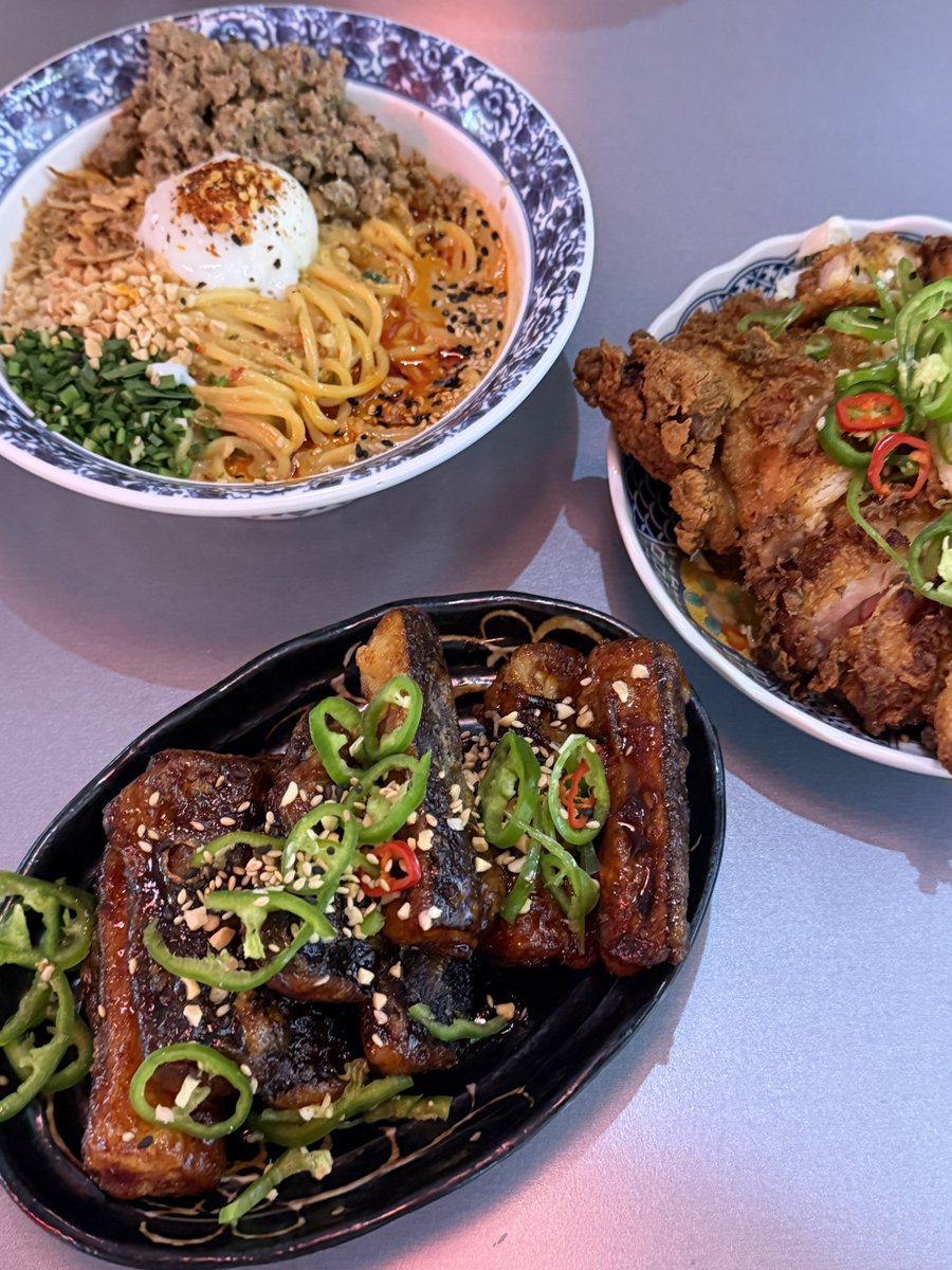 bboogoodd's tweet photo. 웃다가 광대가 찢어진 전주였습니다 https://t.co/VdfTuxo72M
