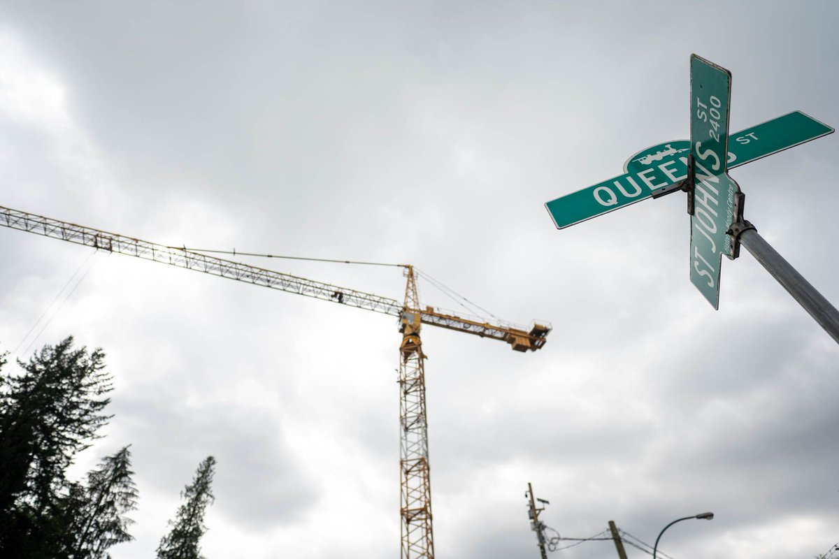 inletcurrent's tweet photo. Police arrest three teenage boys after crane climb in Port Moody 🦺

Read the full story - Link in Bio 🔗

#portmoody #portmoodynews #localnews #police https://t.co/ShyWXcFDKp