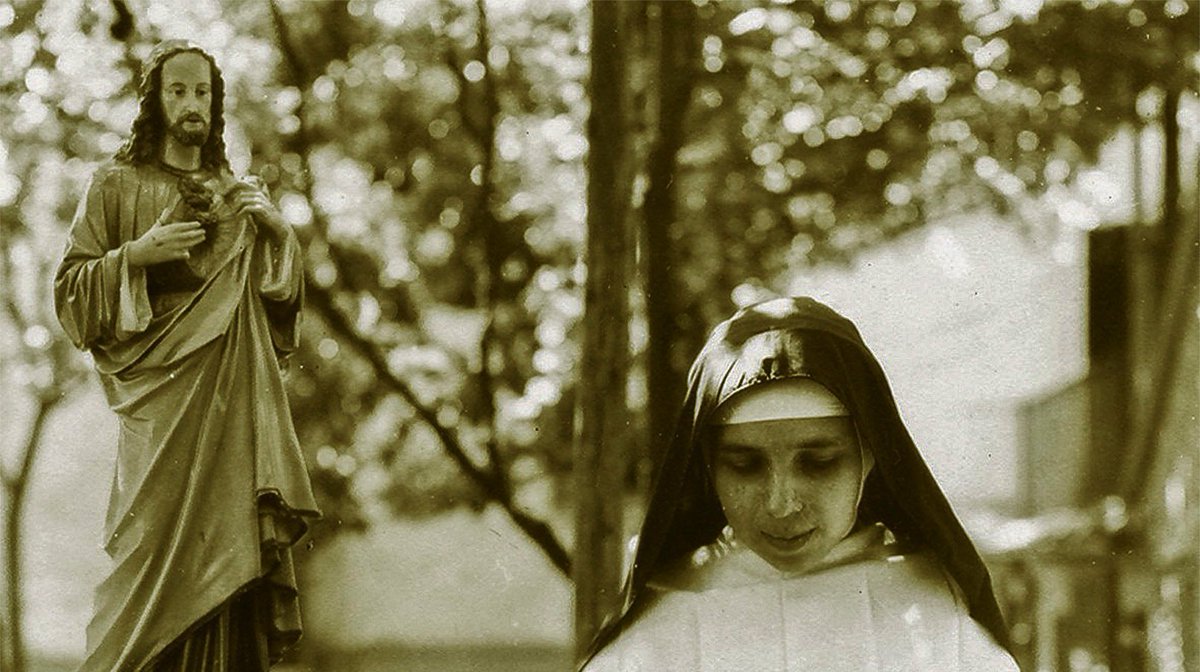 WinckJ69090's tweet photo. "LITTLE ONES ARE MY WEAKNESS, that's all! ...    
And no one can accuse me of injustice, because the Sovereign is free to bestow Royal generosity on whomever he wishes."   

#JESUS       

to Venerable Sister Maria #Consolata Betrone      

Capuchin Clarissa (1903-1946) https://t.co/C51YzMTP8G
