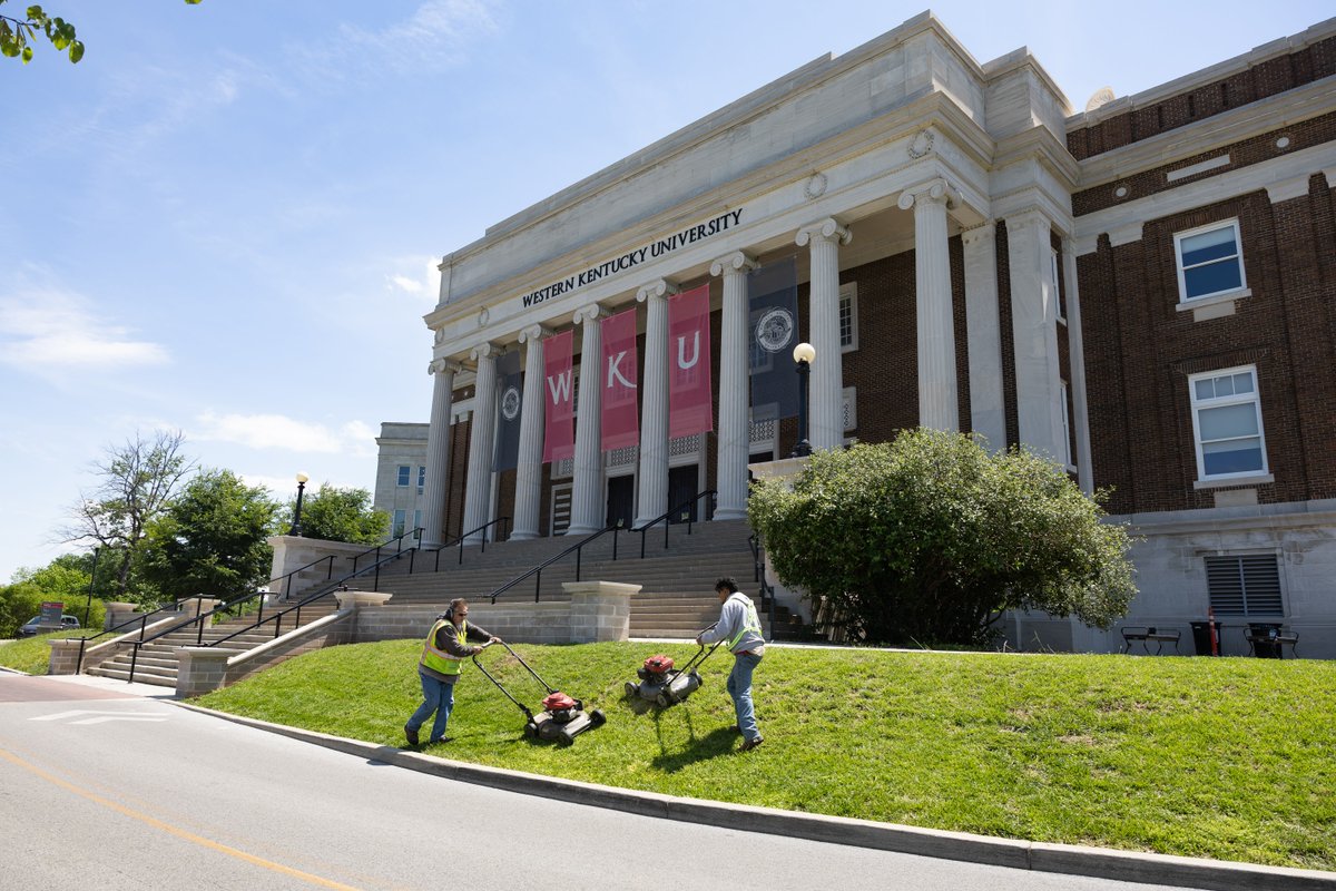 wku's tweet photo. Can’t forget the people behind the scenes who made Commencement possible ❤️🎓

From setting up chairs to planting flowers and preparing every detail, thank you to everyone who helped create a special day for the Class of 2026. 

#WKU #WKUGraduation #WKU2026 https://t.co/IfxRbqkCAD