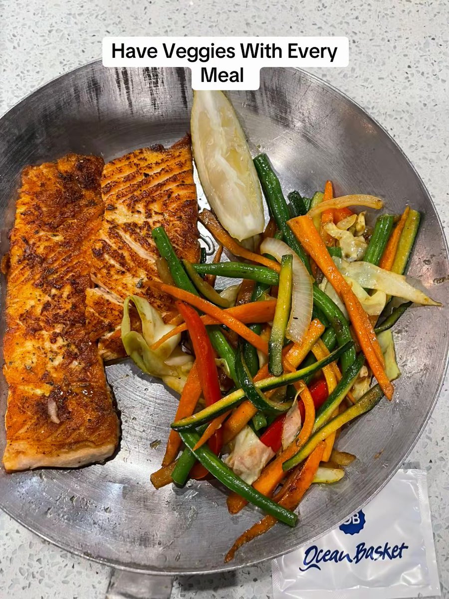 4everfloless's tweet photo. Benefits Of High Fiber Foods:

•Helps Digestive Health 

•Stabilizes Blood Sugar

•Cholesterol &amp; Heart Health Management

•Weight management 

•Reduce Risk Of Chronic Diseases 
..
..
#highfibermeals #fiber #eatmorefiber https://t.co/GFPs5mDJx4