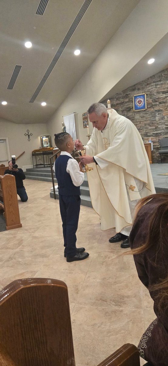 DarrenSbraga's tweet photo. Congratulations to my son, Sonny on receiving his First Communion! Such a blessed day to receive the Holy Sacrement. Praise God!
#FirstCommunion https://t.co/c9HzDvbBcw