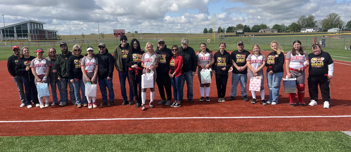 BC_AthleticDept's tweet photo. Congratulations to our 6 🥎seniors who were recognized today prior to our game with Seneca East‼️
Thank you for all of your hard work and dedication to our program. Best of luck the rest of the season.
Go Buckettes‼️ https://t.co/u7dYLBpr2k